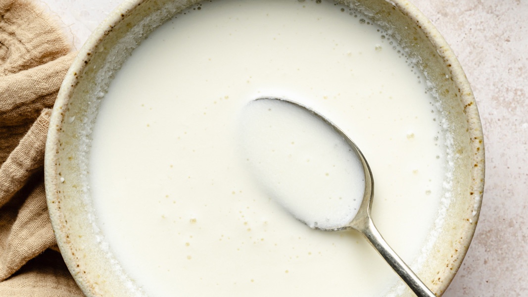 How to Make Buttermilk (2-Ingredients!)
