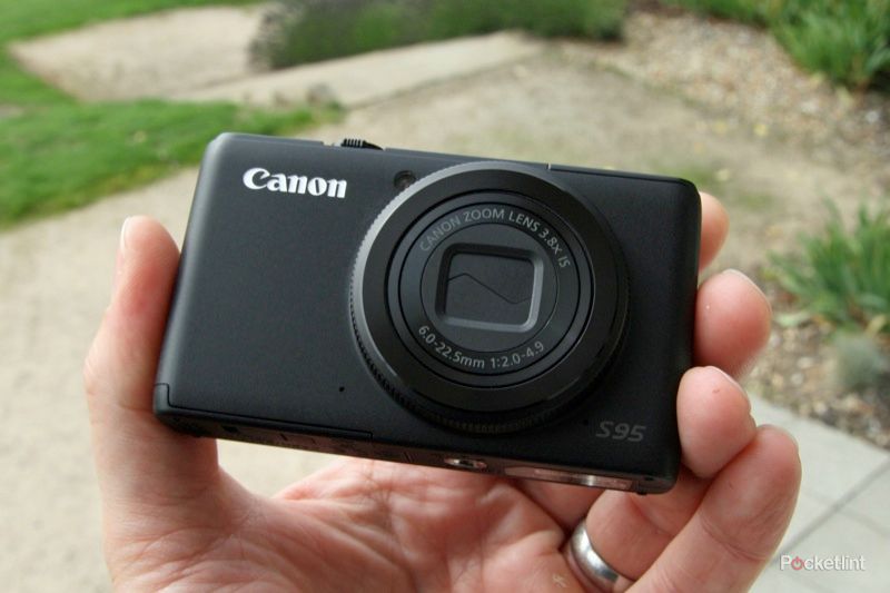 Point-and-shoot cameras are in again. Here's how to buy one in 2024