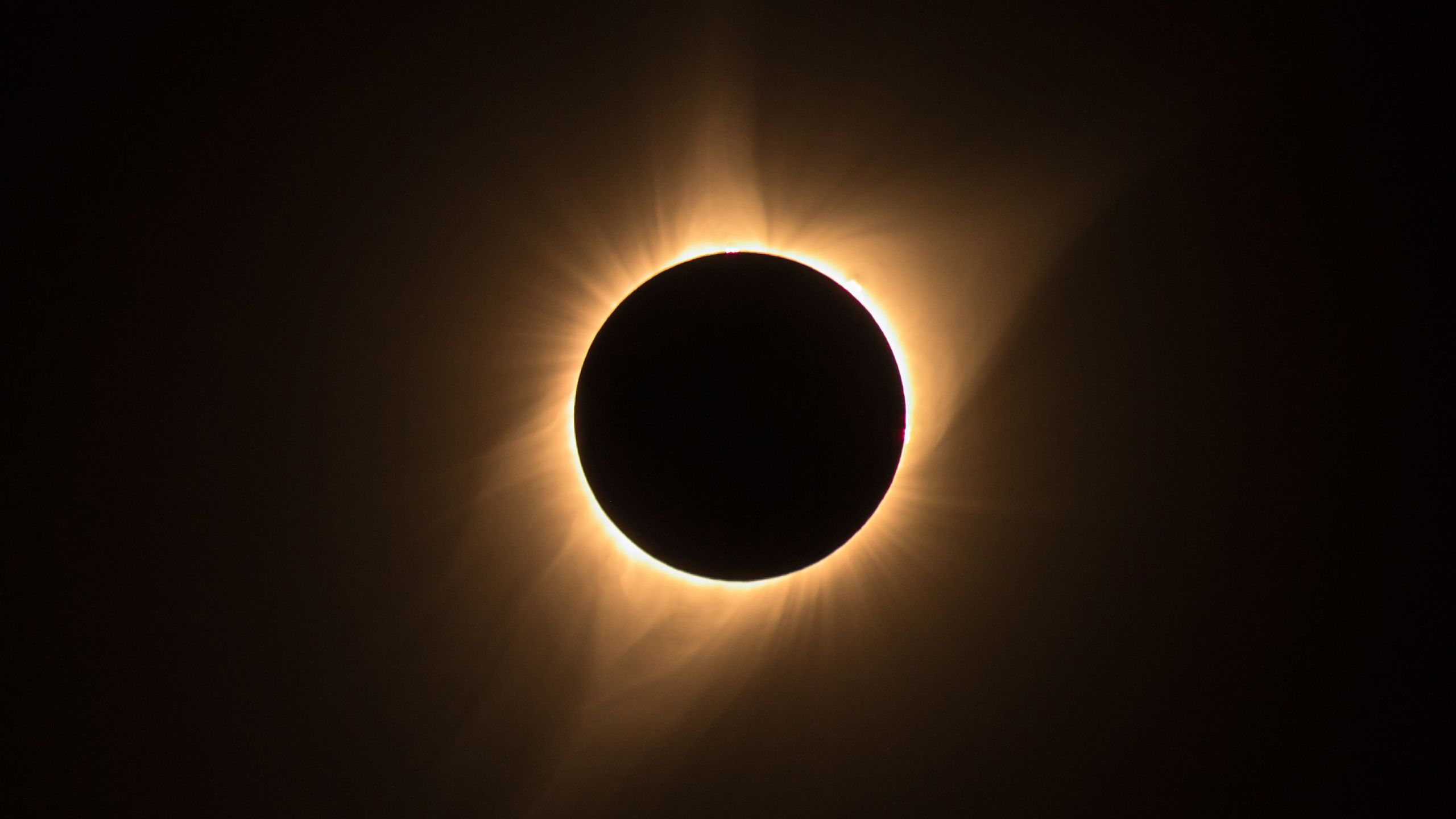 How to safely photograph the solar eclipse